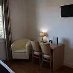 Szálloda De La Rhune 3*