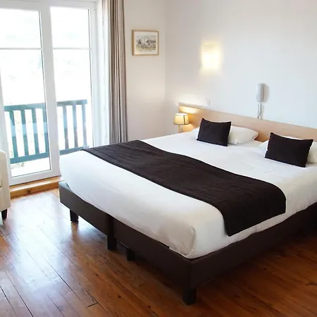 Hotel De La Rhune 3*