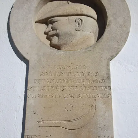 מלון De La Rhune 3*