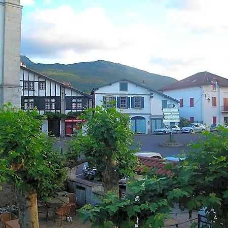 De La Rhune Hotel 3*