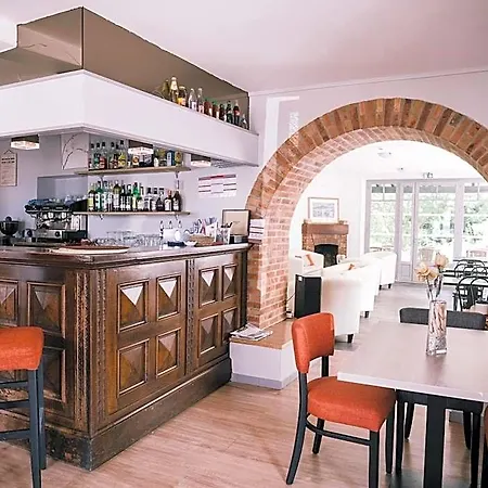 Hotel De La Rhune