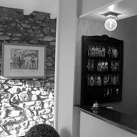 De La Rhune Hotel Ascain