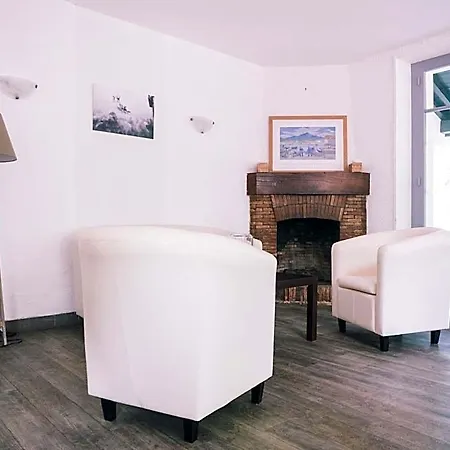 Hotel De La Rhune 3*