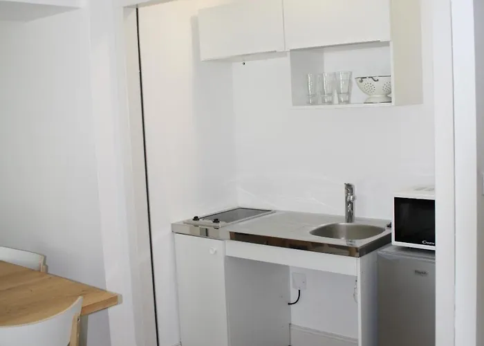 Hotel De La Rhune 3*